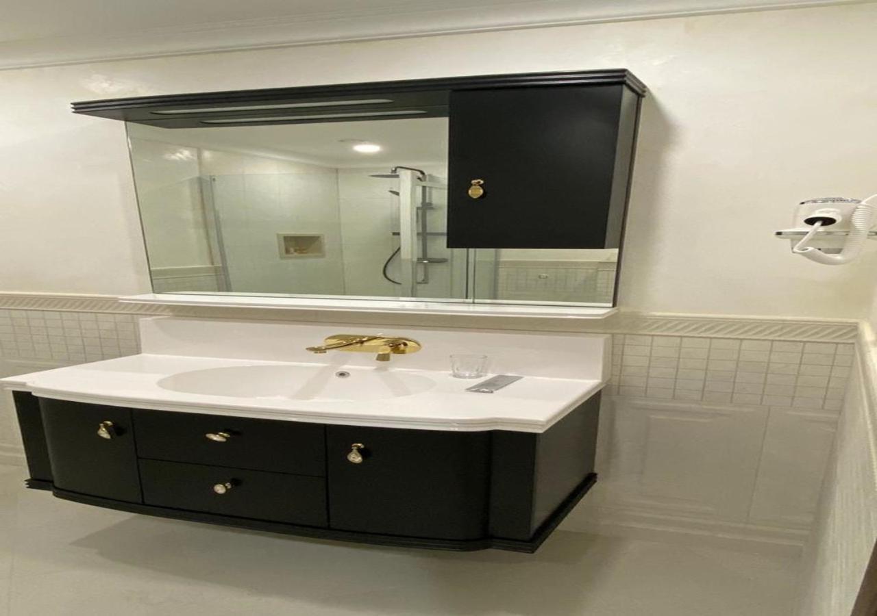 Boutique Hotel Kaspi Temirtau Zewnętrze zdjęcie